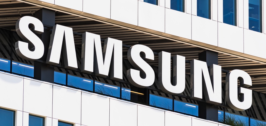 Read more about the article Samsung Introduces Live Translate and AI-Powered Voice Removal on 2025 TVs at CES