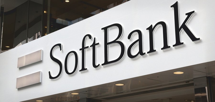Read more about the article SoftBank Posts $19B Vision Fund Gain, Announces Stock Split and Major Tech Investment